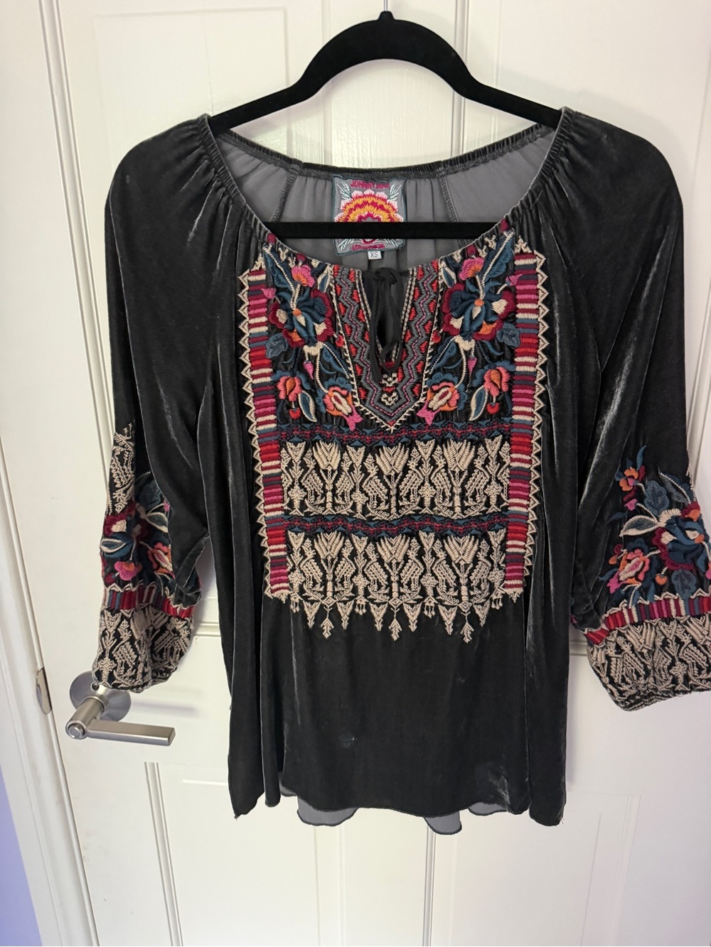 Johnny Was Embroidered Velvet Peasant Top - size XS